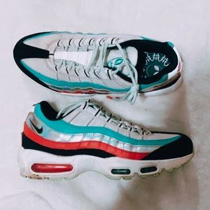 woman’s blue and pink nike air max 95 size 10